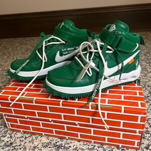 Size 6 - Nike Off-White x Air Force 1 SP Leather Mid Pine Green
